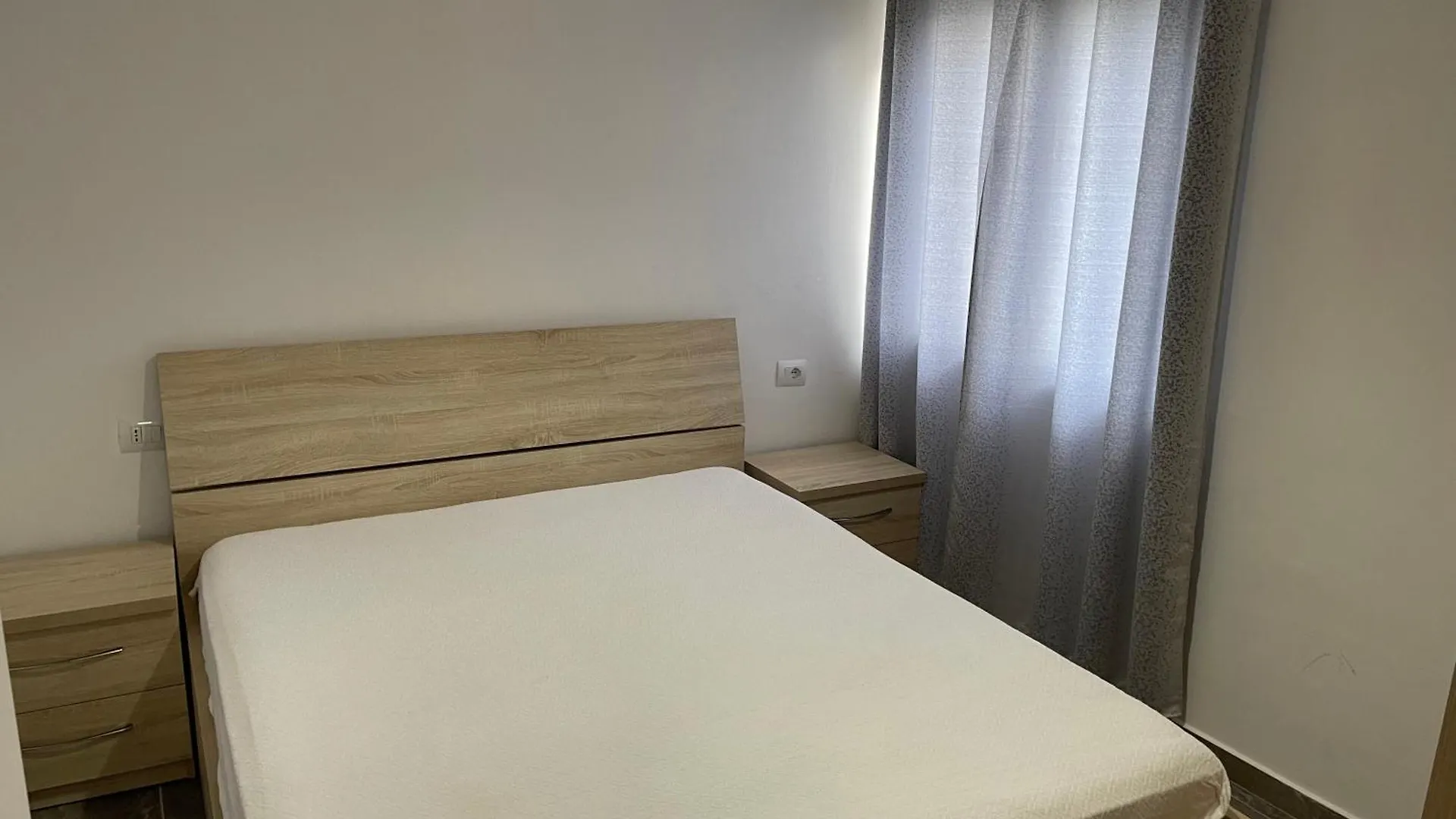 City Center & Near Lungomare Guest House Vlorë 0*,
